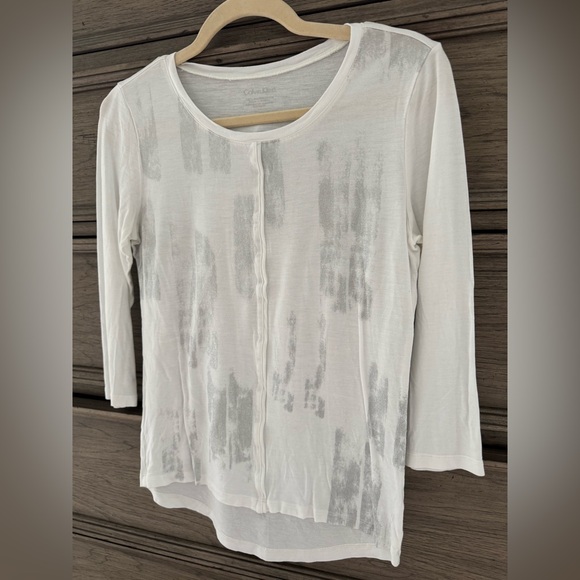 Calvin Klein Metallic Long Sleeve Tee Vintage Graphic Tee 100% Rayon Silv… - Picture 6 of 13